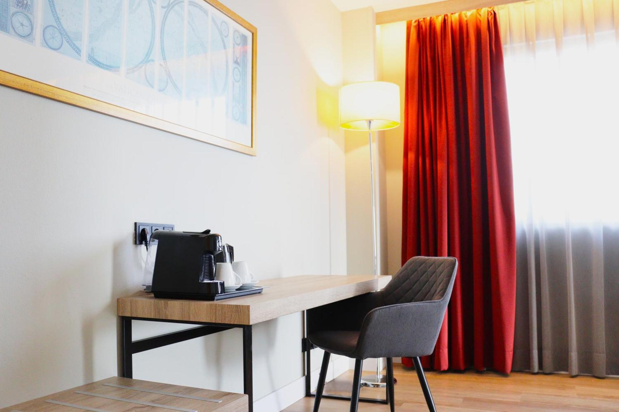 ยูโรโฮเต็ล ไดอะโกนัล ปอร์ต Hotel บาร์เซโลนา ภายนอก รูปภาพ