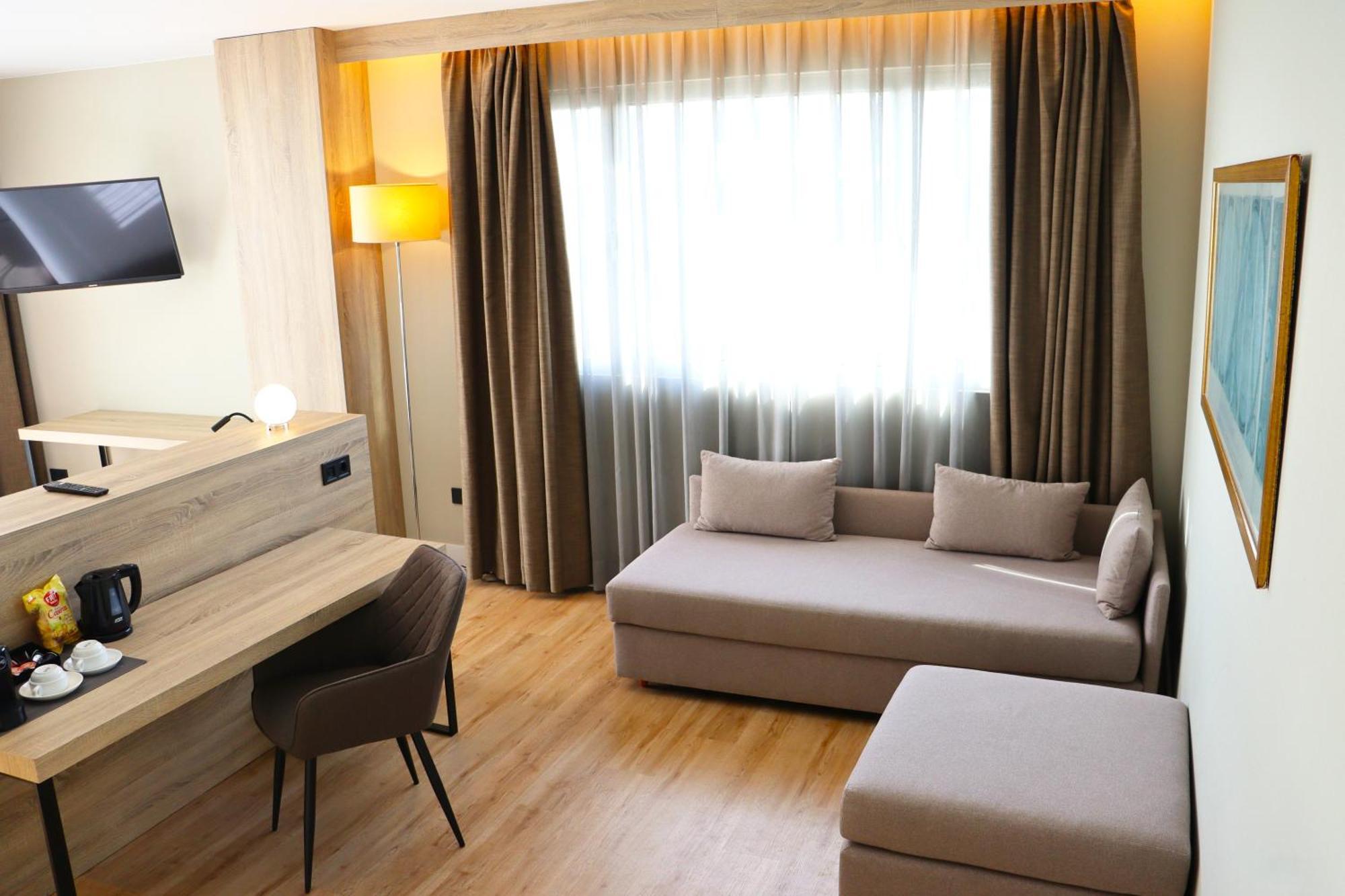 ยูโรโฮเต็ล ไดอะโกนัล ปอร์ต Hotel บาร์เซโลนา ภายนอก รูปภาพ